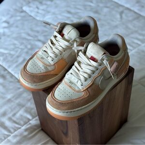 Women’s Nike Air Force 1 Shadow Sisterhood Cashmere Orange Suede/Leather Size 6